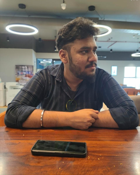 Saravana Kumar R, Java Full Stack and AI Developer, lead developer of ScryIQ
